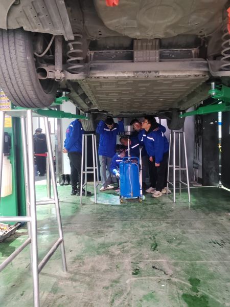 新能源空調和熱管理維修
